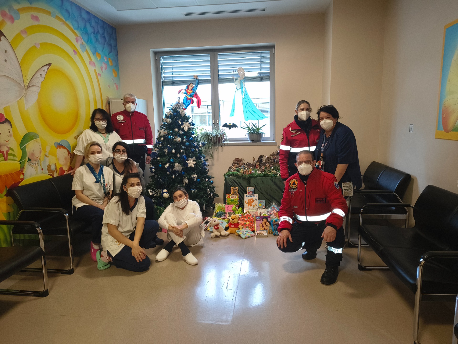 Consegna giocattoli Ospedale Sant'Anna Como